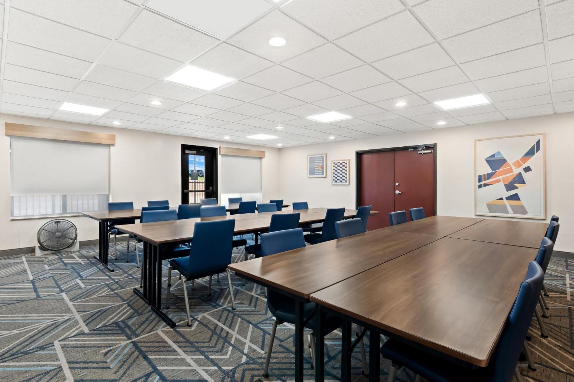 Holiday Inn Express & Suites Perry By Ihg Buitenkant foto