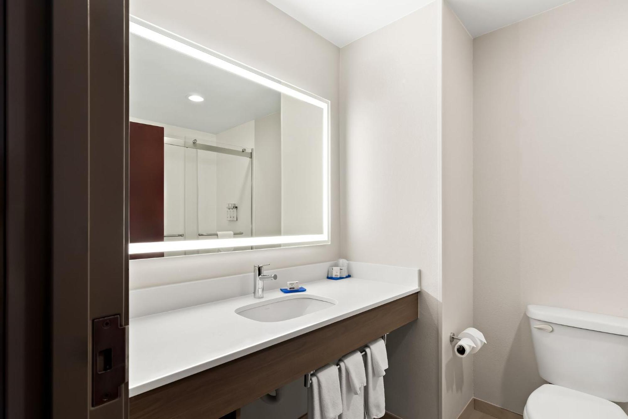Holiday Inn Express & Suites Perry By Ihg Buitenkant foto