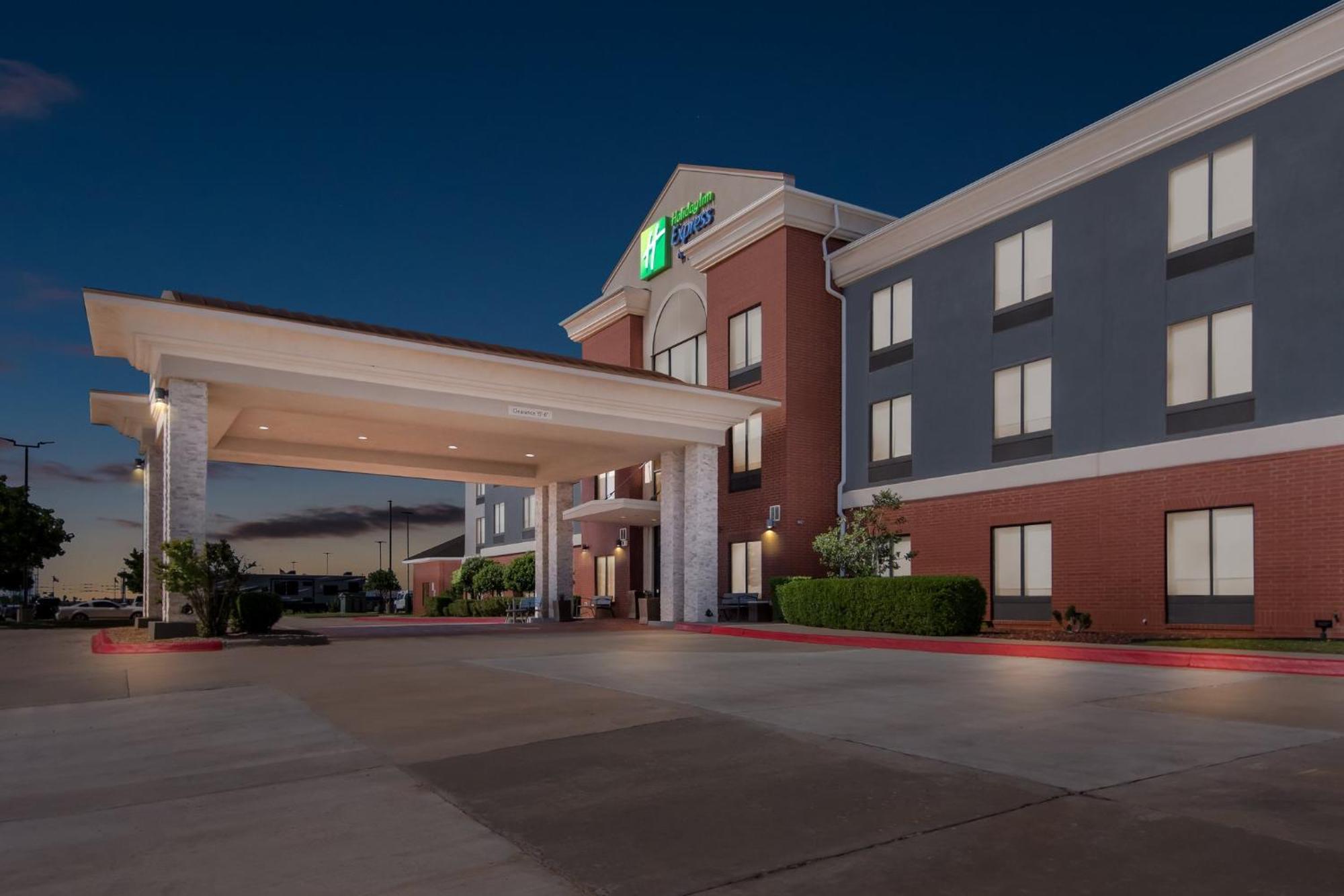 Holiday Inn Express & Suites Perry By Ihg Buitenkant foto